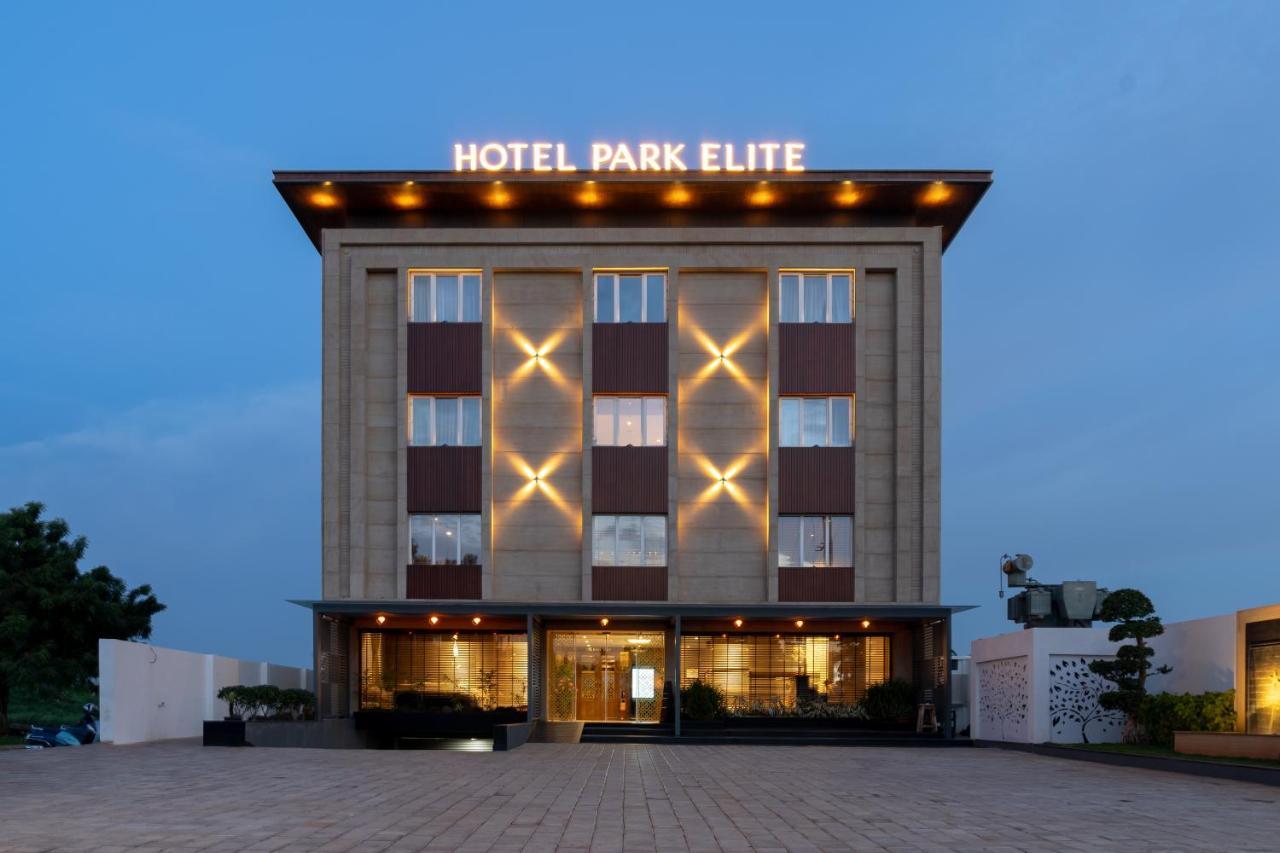 Hotel Parkelite Gannavaram エクステリア 写真